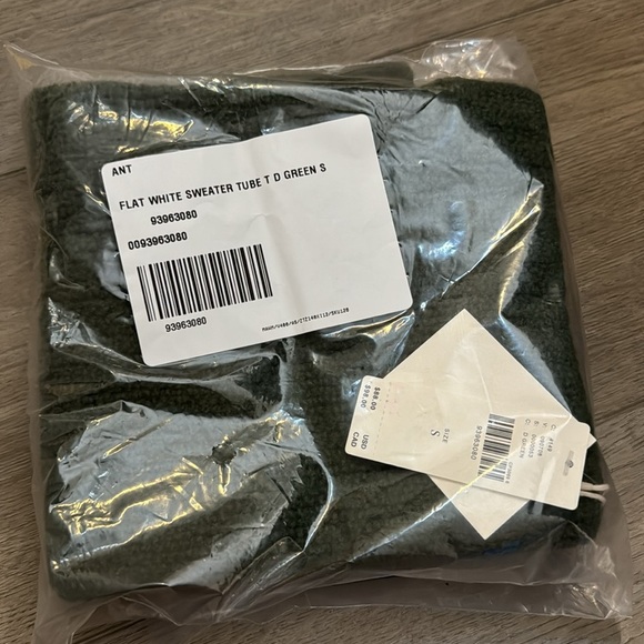 NWT! Anthropologie Dark Green Flat White Tube Top Sweater - Size Small 🏀 - Picture 6 of 7